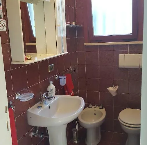 Tatil Evi Malu Anzio